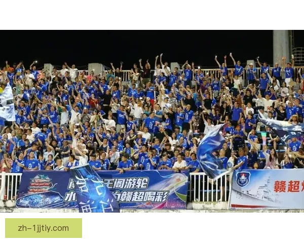 十年球迷情谊横跨欧洲路